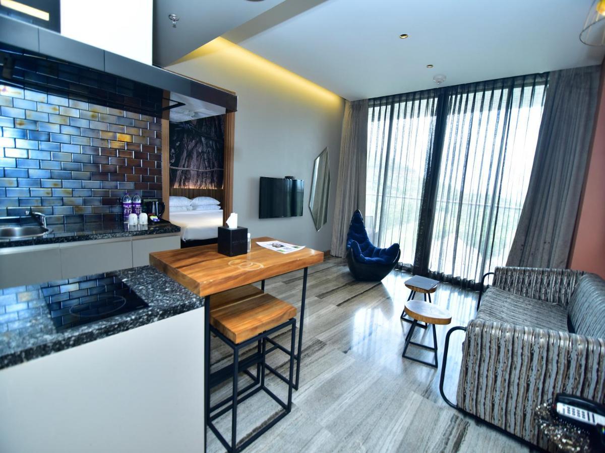 Oxford Golf Resort Pirangut Luaran gambar