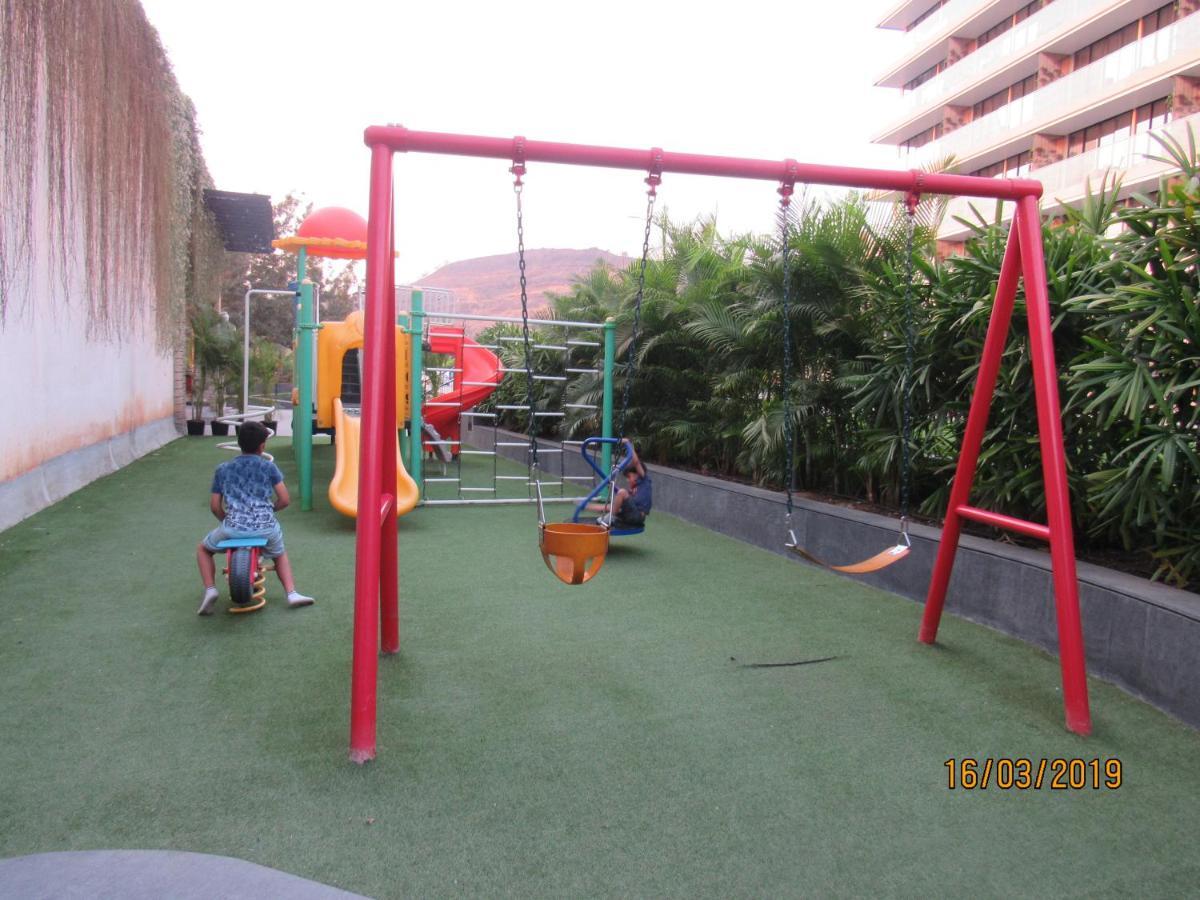 Oxford Golf Resort Pirangut Luaran gambar
