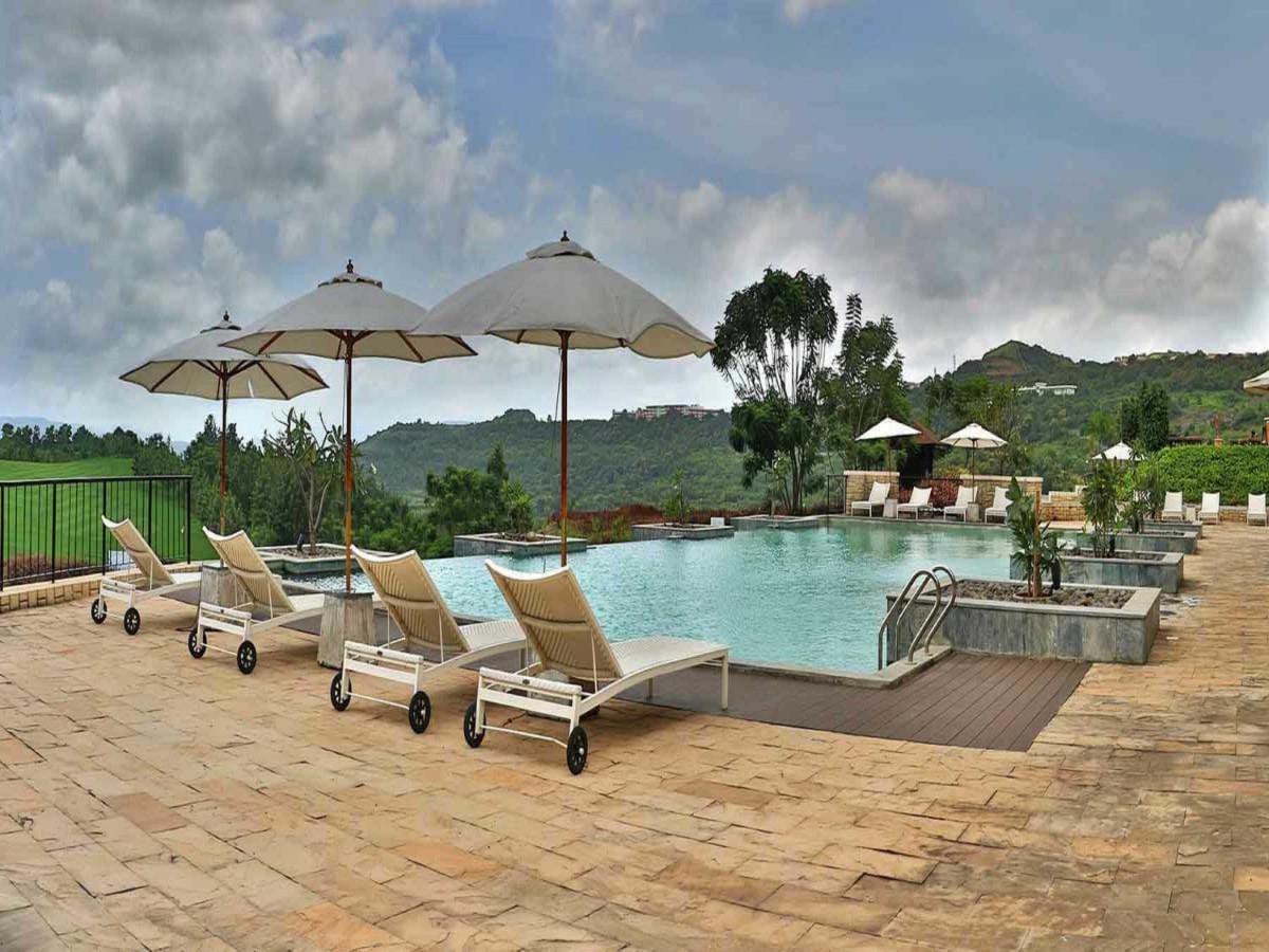 Oxford Golf Resort Pirangut Luaran gambar