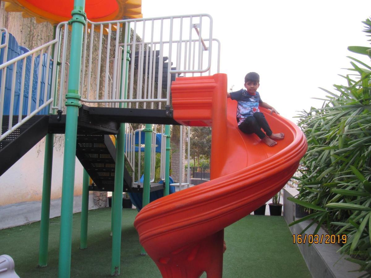 Oxford Golf Resort Pirangut Luaran gambar