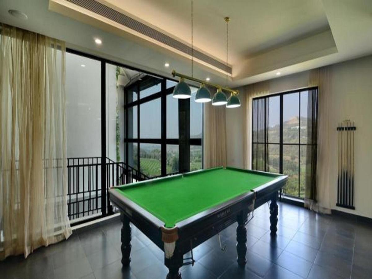 Oxford Golf Resort Pirangut Luaran gambar