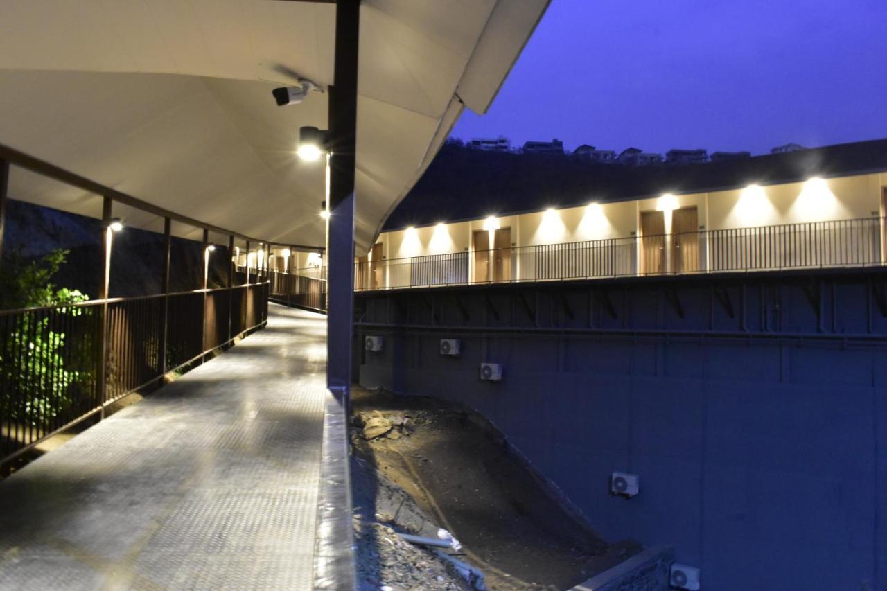 Oxford Golf Resort Pirangut Luaran gambar