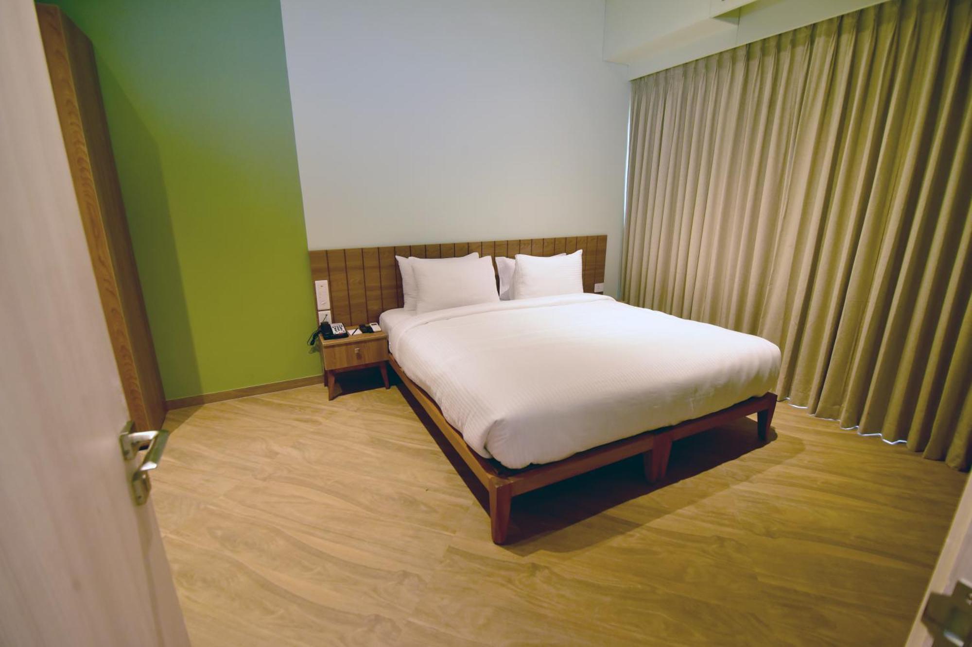 Oxford Golf Resort Pirangut Luaran gambar