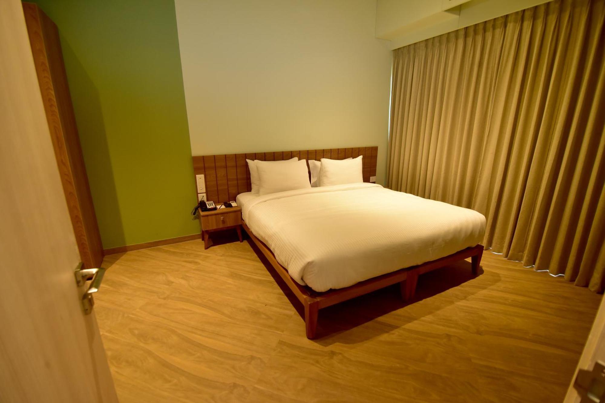 Oxford Golf Resort Pirangut Luaran gambar